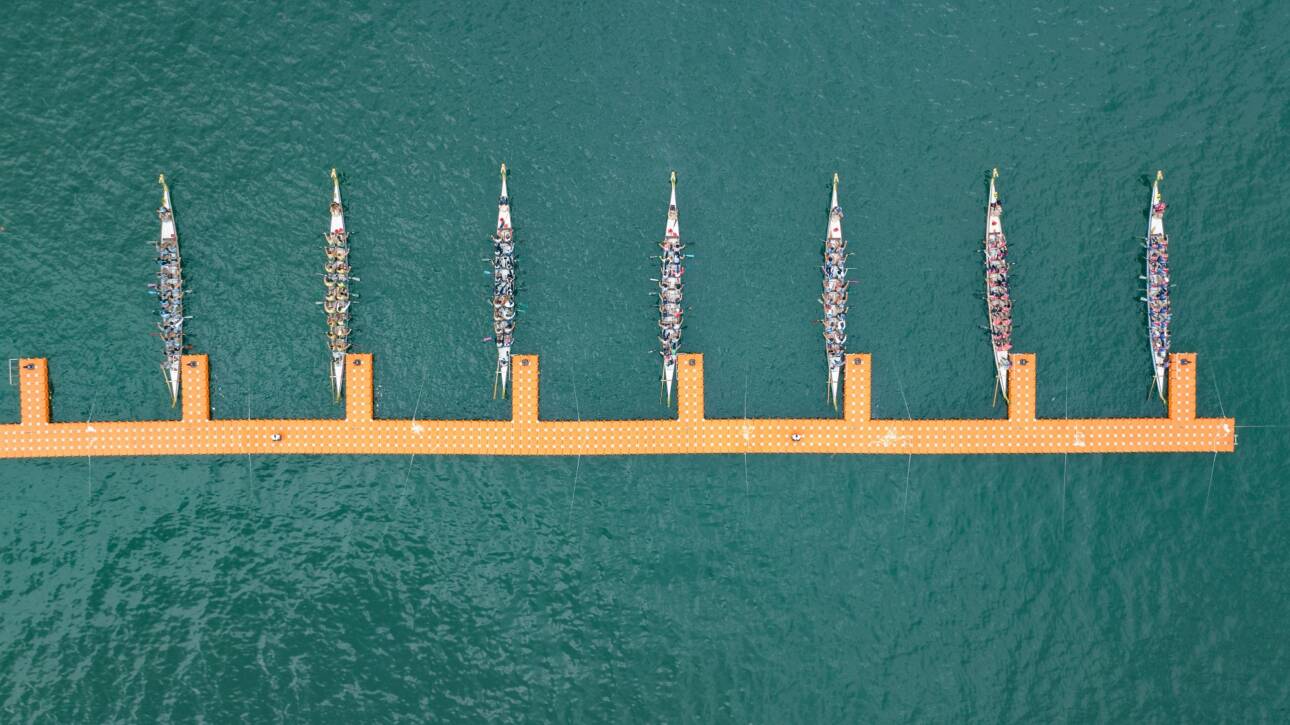 Custom floating platform for boat racing event